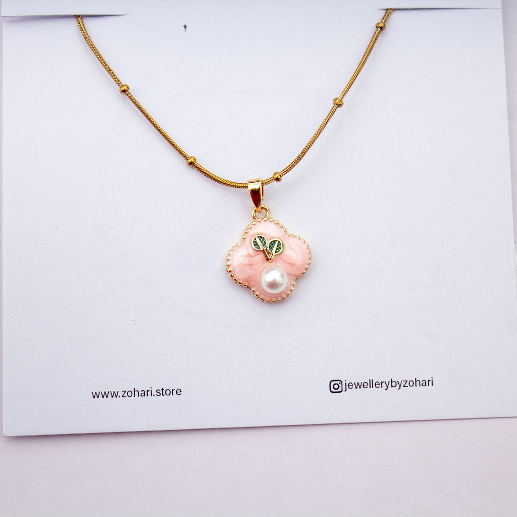 Floral Pearl Necklace