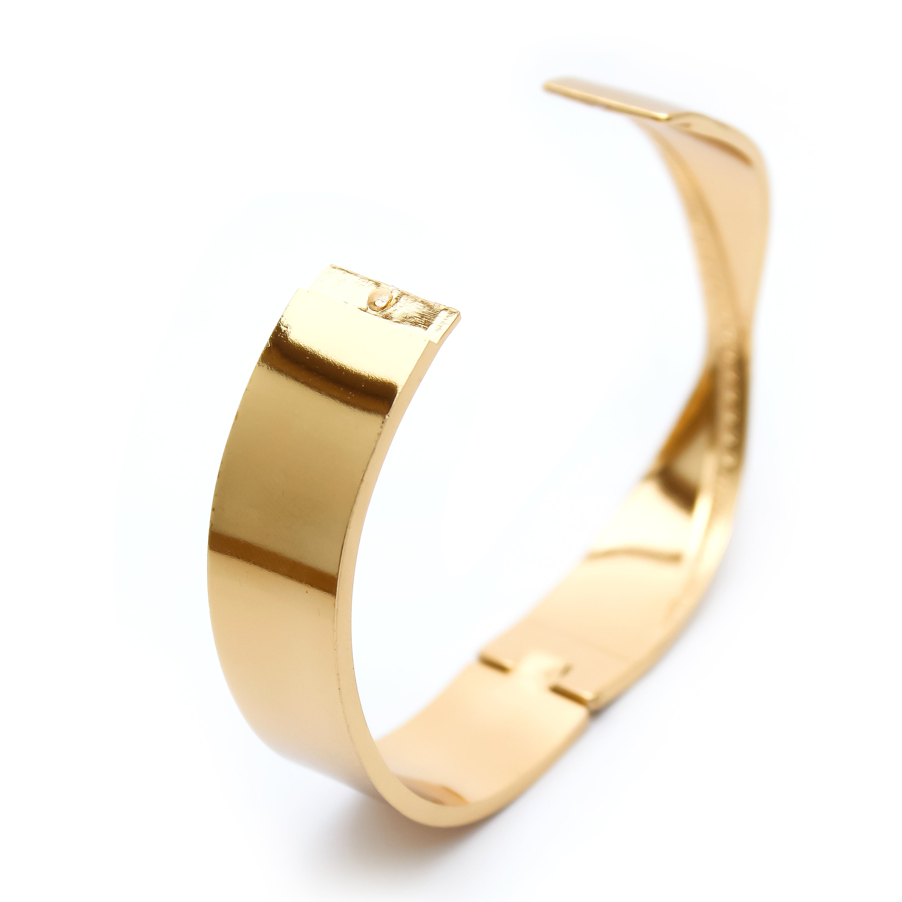 Luxe Wave Bangle - ZB24