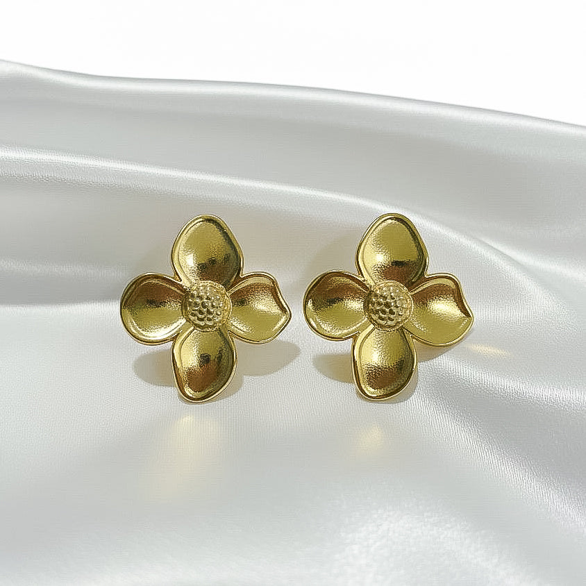 Cute flower earrings